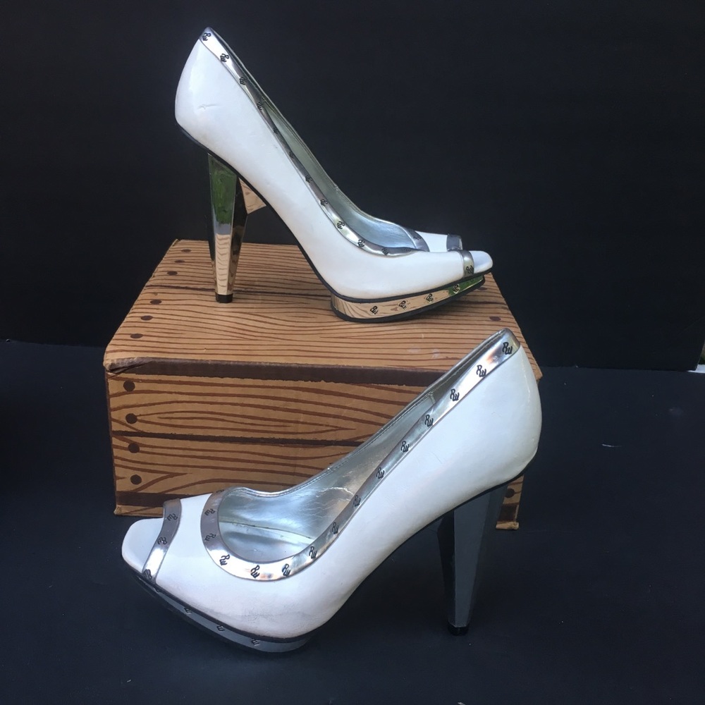 ROCAWEAR White Peep Toe Heels *OPEN 2 OFFERS*